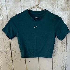 Nike Women's Deep Teal Crop Top